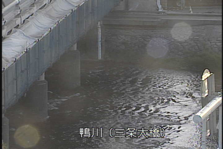 �J�����摜